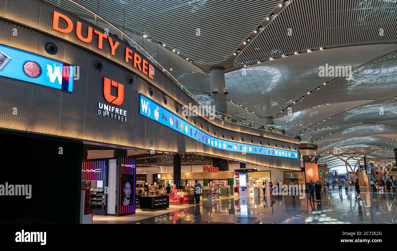istanbul turkey july 2019 duty free shop at the new istanbul airport inside the boarding area stock photo alamy