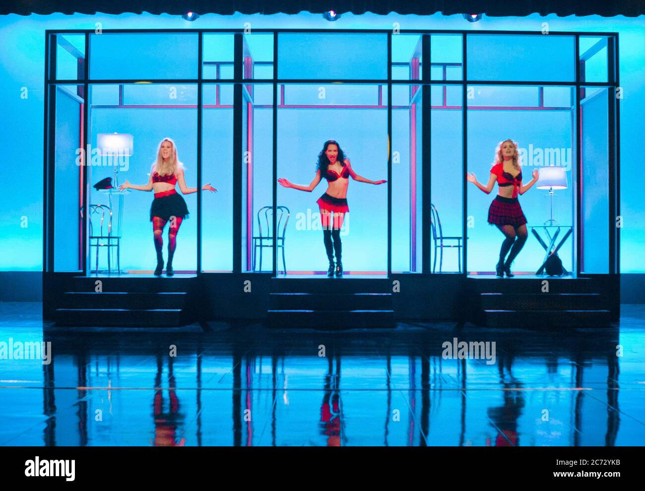 GLEE: Brittany (Heather Morris, L). Santana (Naya Rivera, C) and Quinn (Dianna Agron, R) perform Stock Photo