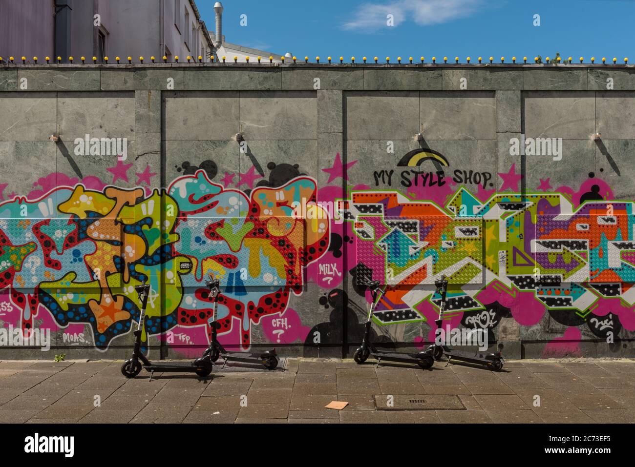 Wall with graffiti, street art in St. Pauli, Hamburg, Germany Stock Photo