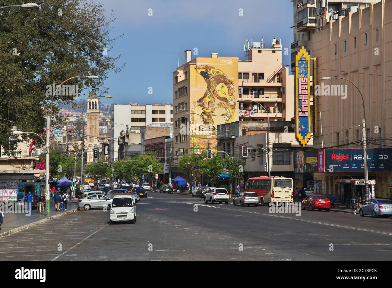 The street in Valparaiso, Pacific coast, Chile Stock Photo Alamy