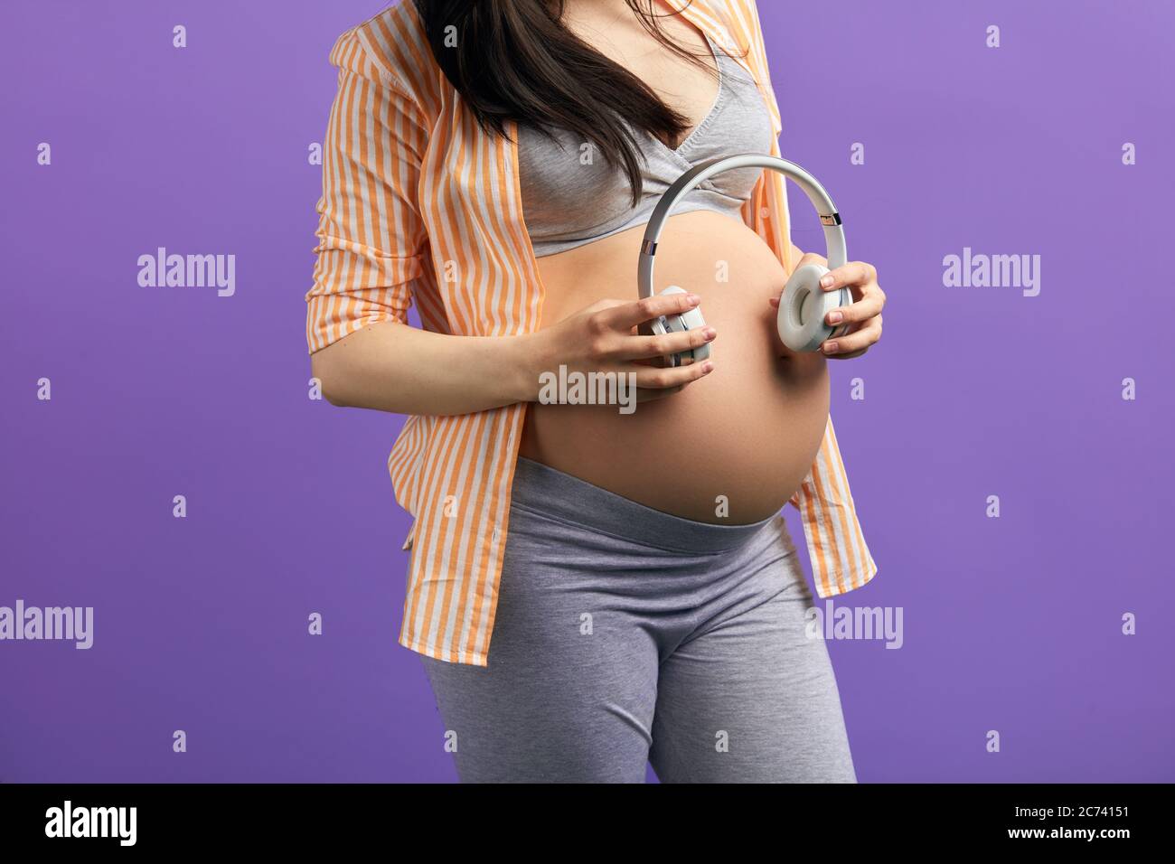 2,659 Belly Headphones Pregnant Stock Photos - Free & Royalty-Free Stock  Photos from Dreamstime