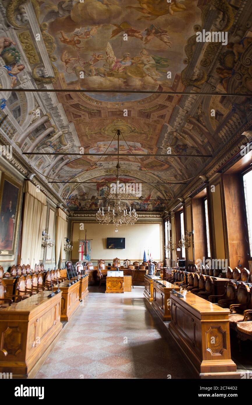 Europe, Italy, EmiliaRomagna, Bologna. Palazzo d'Accursio is Bologna