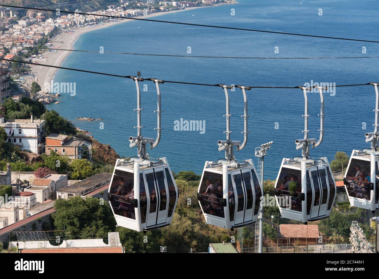 Taormina Strand High Resolution Stock Photography And Images Alamy