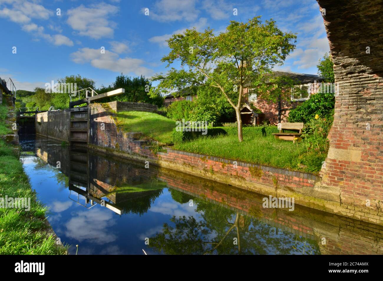 Grantham canal belvoir hi-res stock photography and images - Alamy