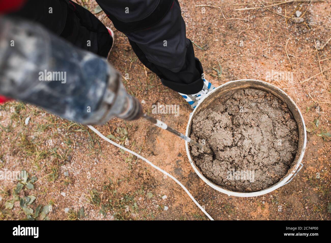 Mortar mixing for masonry at a construction site construction of a