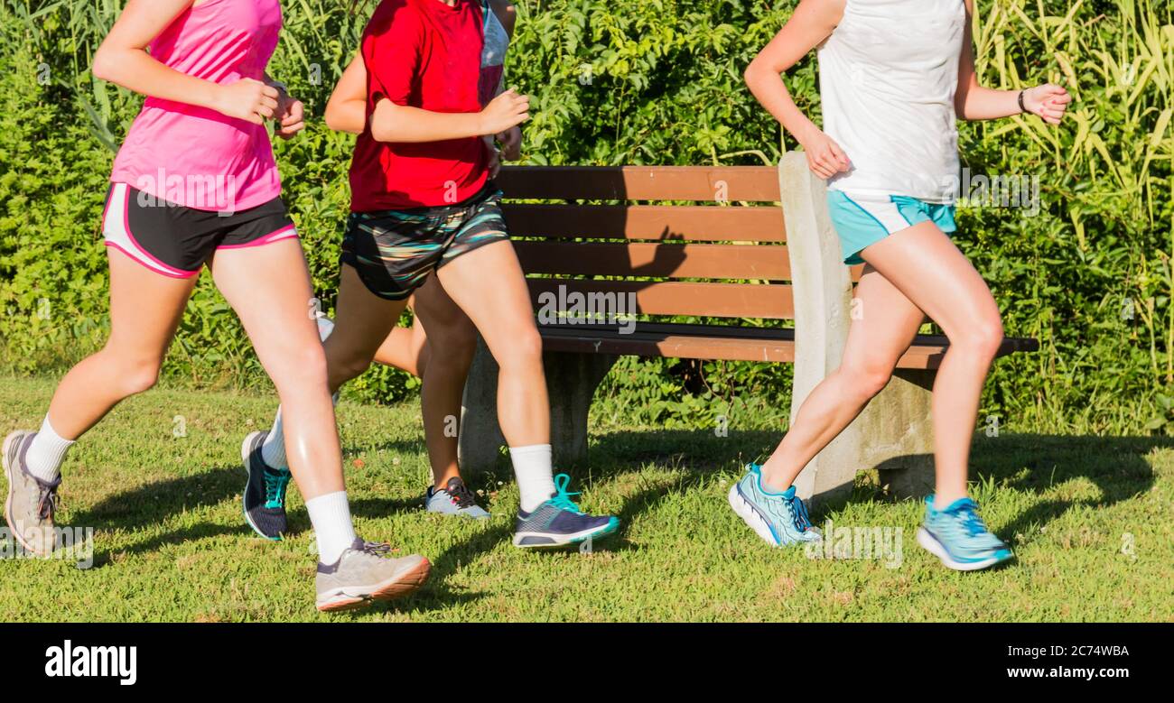 girls cross country shoes