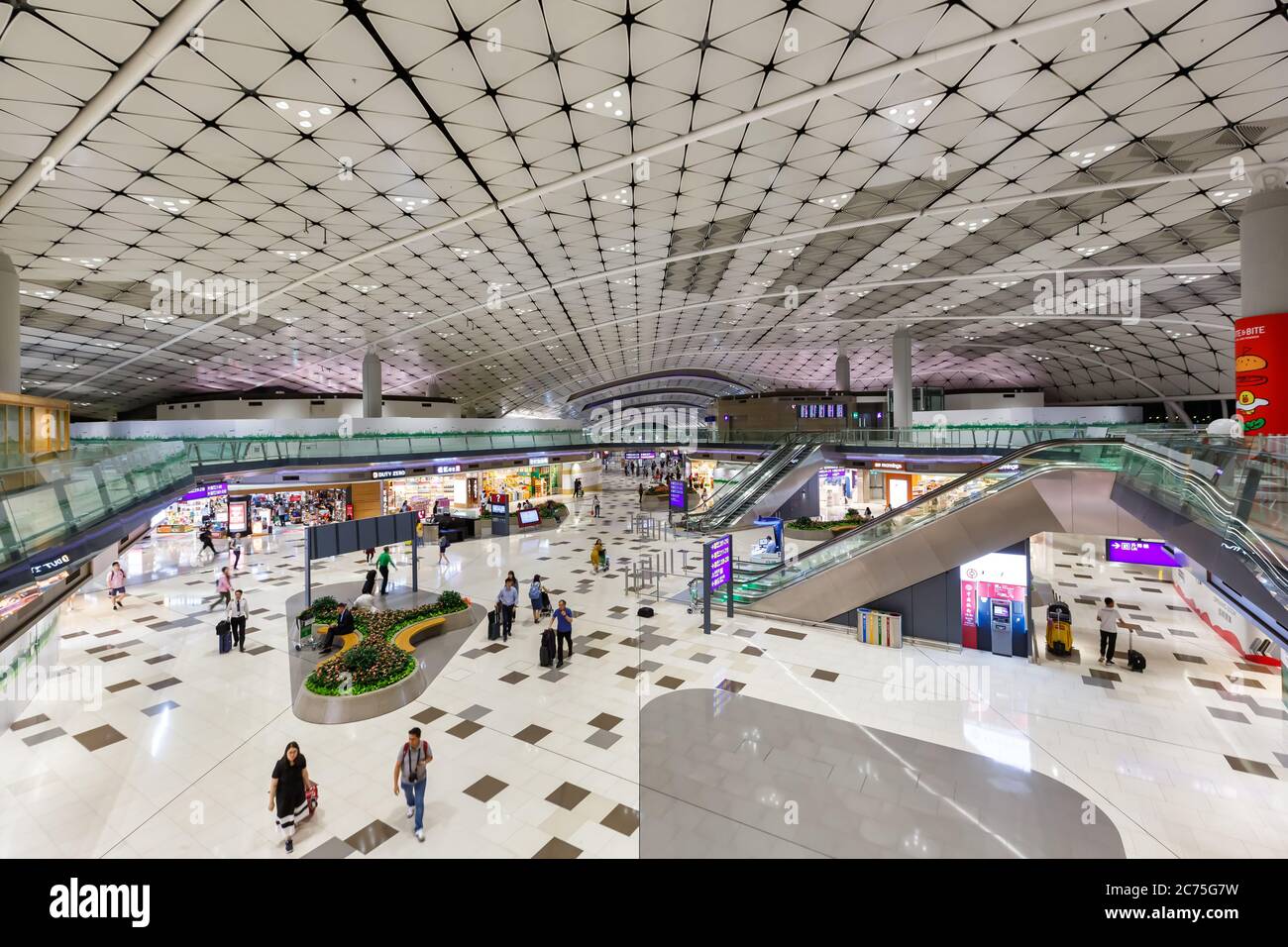 Midfield Concourse Airport departure concourse hi-res stock photography and images - Alamy