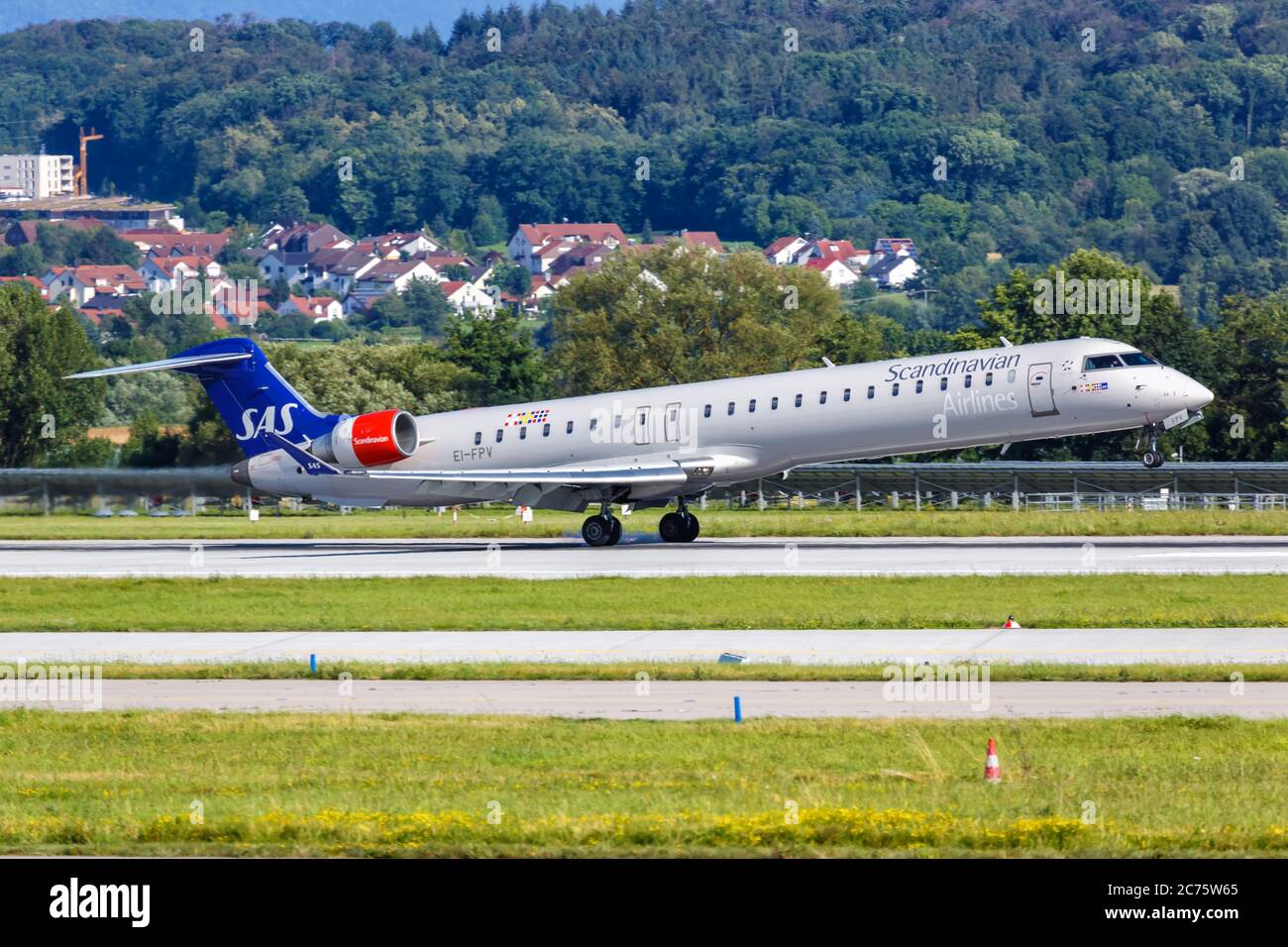 Cityjet crj900 hi-res stock photography and images - Alamy