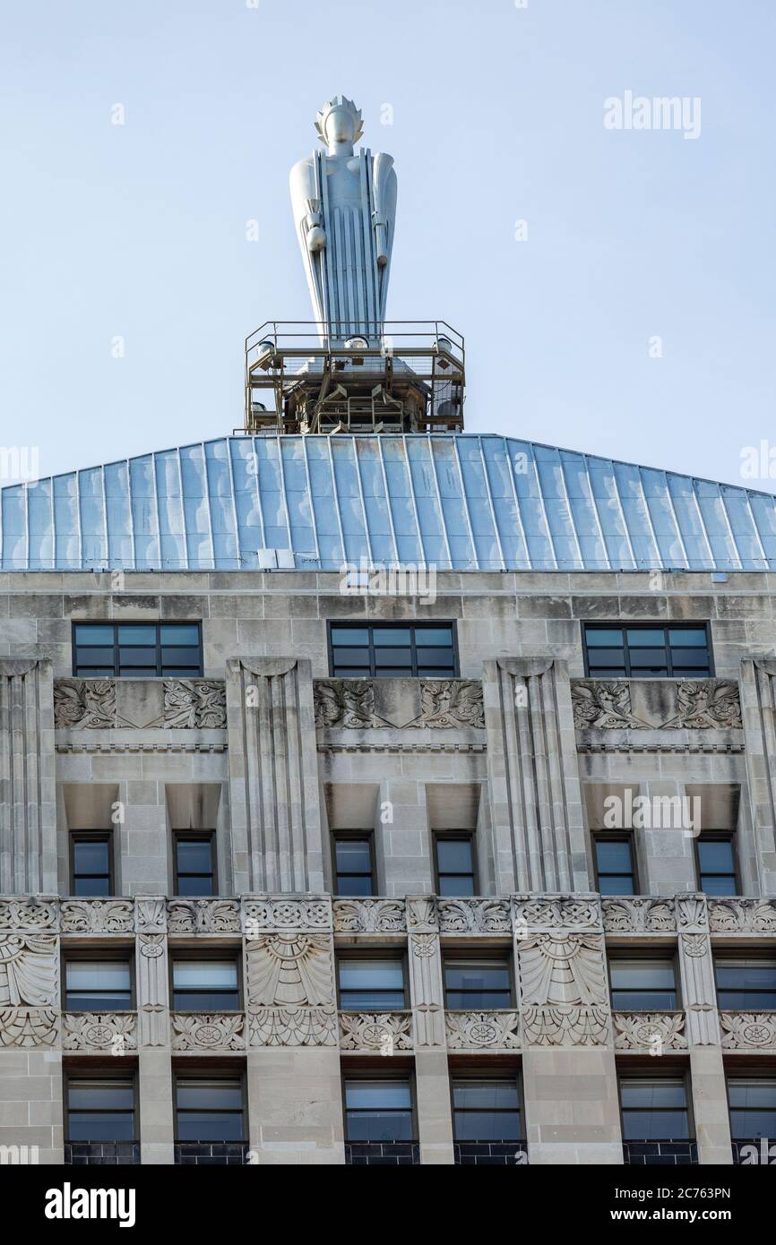 The statue of Ceres the Roman goddess of grain on top of the Chicago Board of trade Building Stock Photo