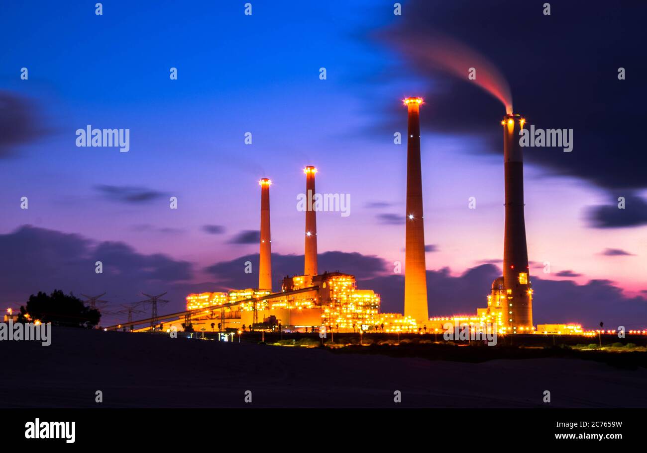 Power plant pollution hi-res stock photography and images - Alamy