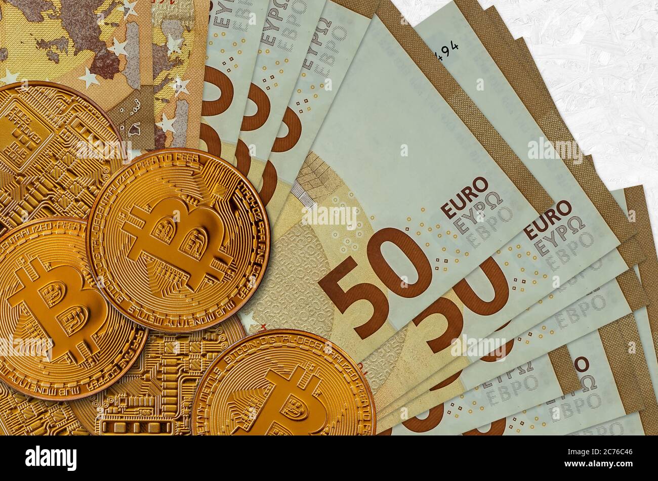 Exchange union crypto hi-res stock photography and images - Page 3 - Alamy