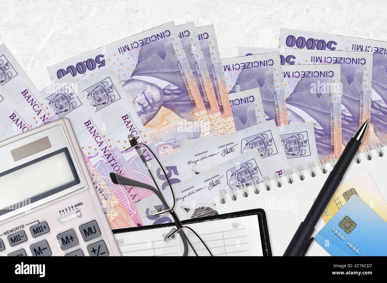 Romanian money hi-res stock photography and images - Page 20 - Alamy