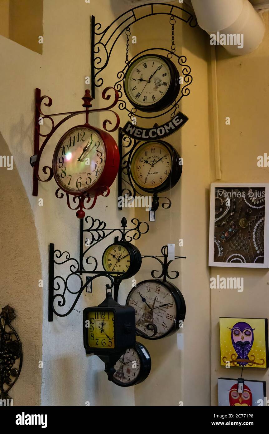 Antique clock shop hires stock photography and images Alamy