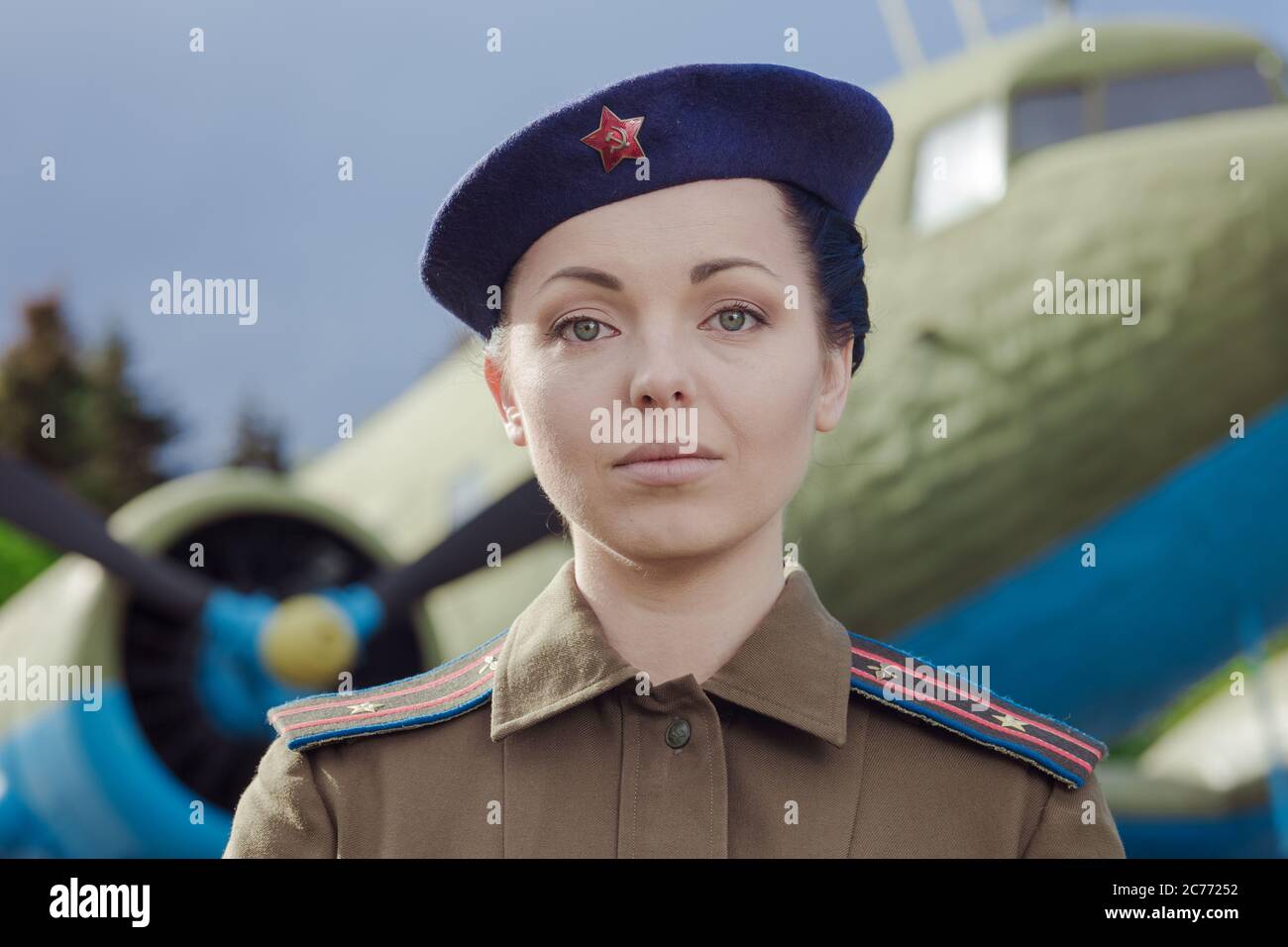 Female pilot wwii plane hi-res stock photography and images - Alamy