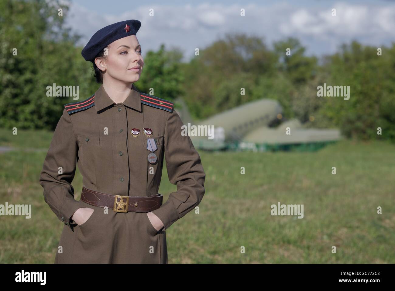 Female pilot wwii plane hi-res stock photography and images - Alamy
