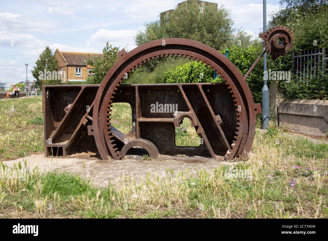 Wharf relics, industrial sculptures, Riverside Walk, Rowberry Close, Fulham, London SW6 Stock Photo