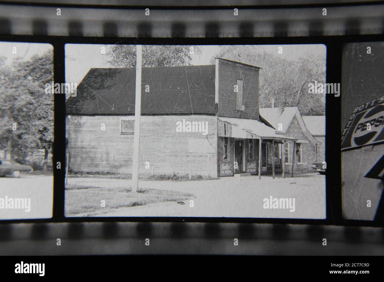 Rural general store 1970s hi-res stock photography and images - Alamy