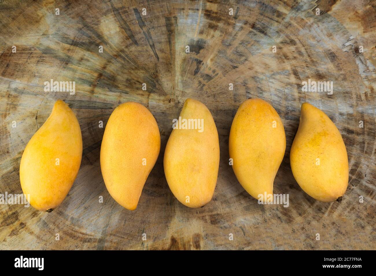 Five mangoes hires stock photography and images Alamy