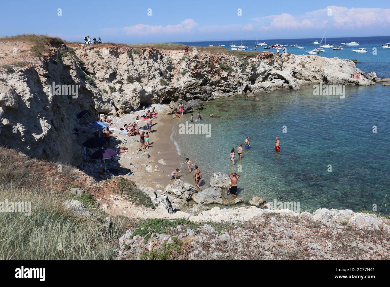 Otranto - Turisti sulla spiaggetta dell'Orte Stock Photo