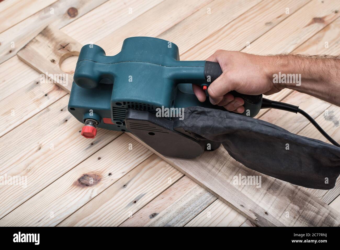 electric finger sander