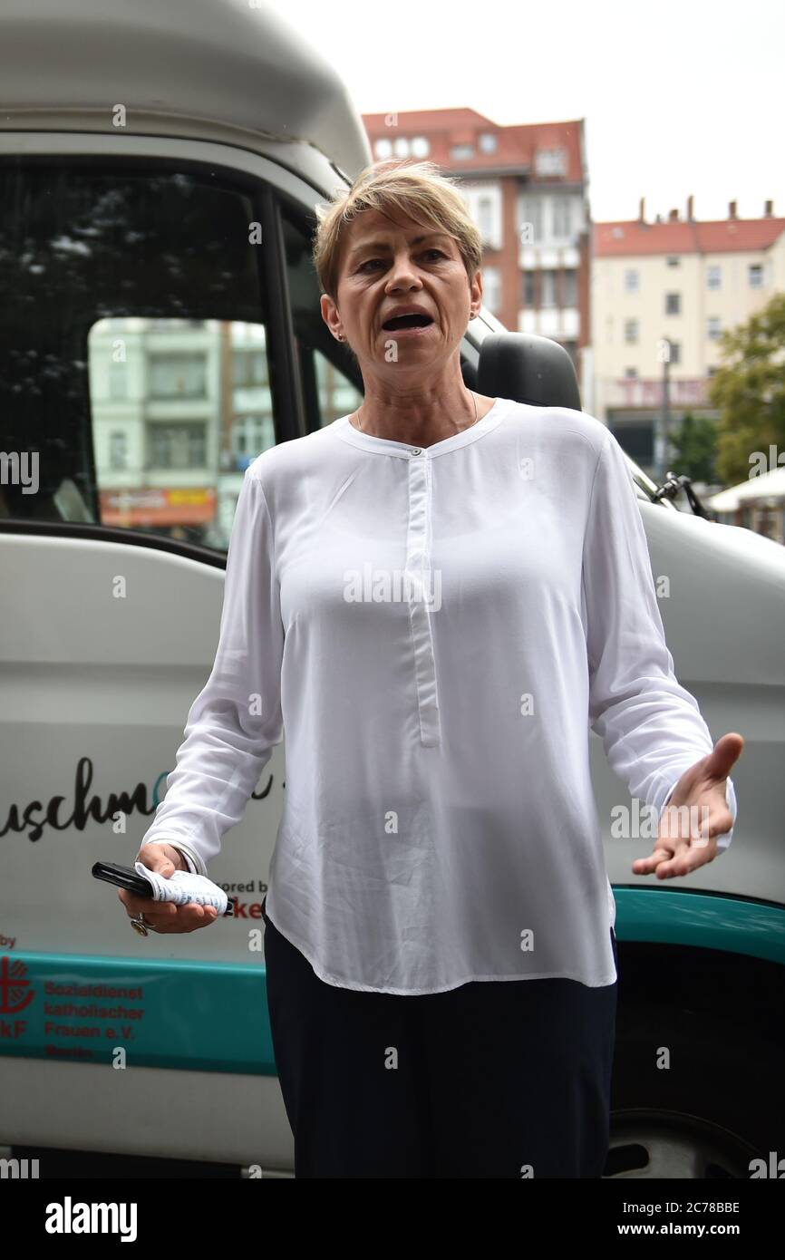 Berlin, Germany. 15th July, 2020. Elke Breitenbach (Die Linke), Social Senator of Berlin, speaks to journalists during her visit to the shower-mobile for homeless women operated by the Sozialdienst katholischer Frauen e.V. Credit: Sven Braun/dpa/Alamy Live News Stock Photo