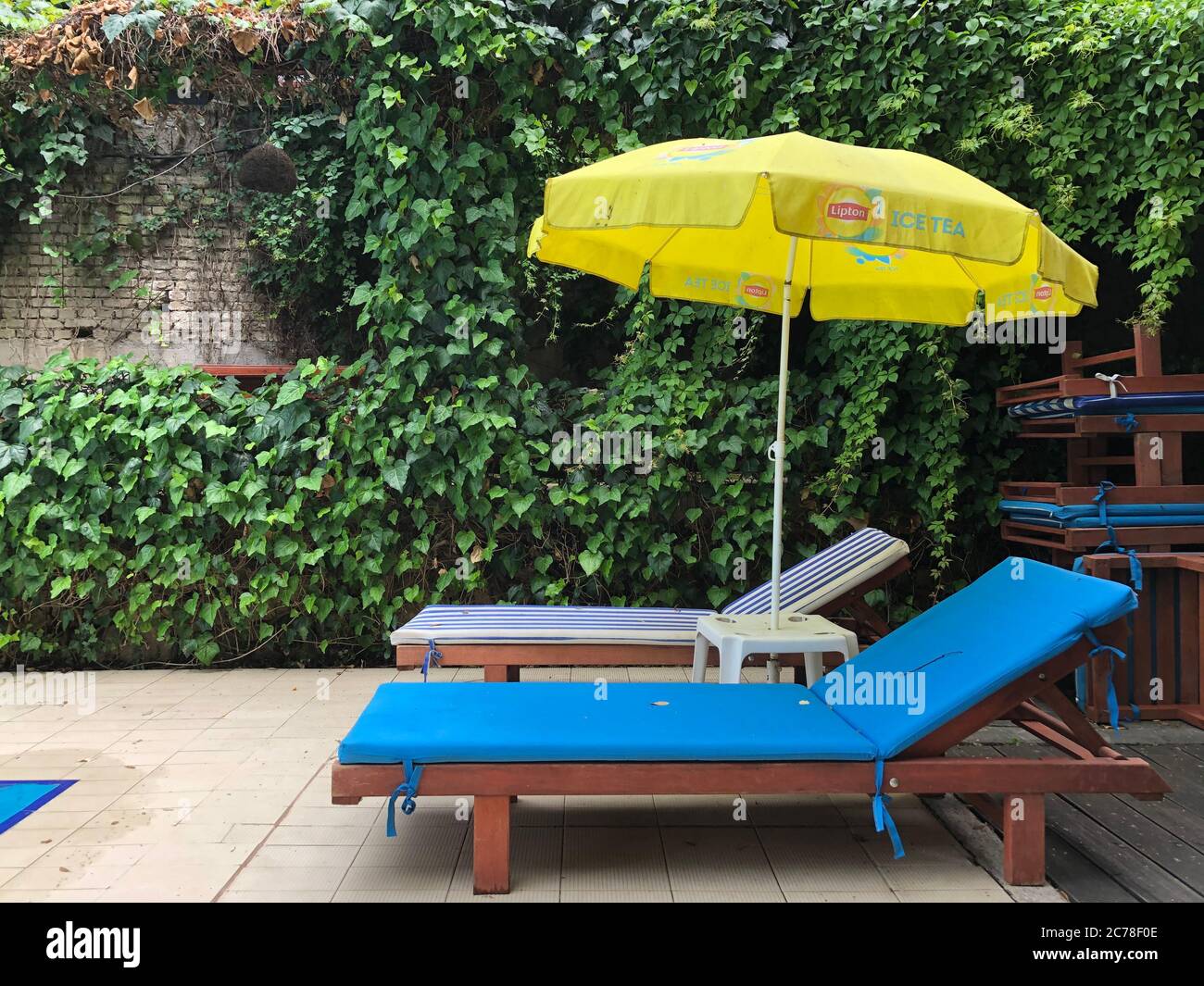 Sumer holiday hi-res stock photography and images - Alamy