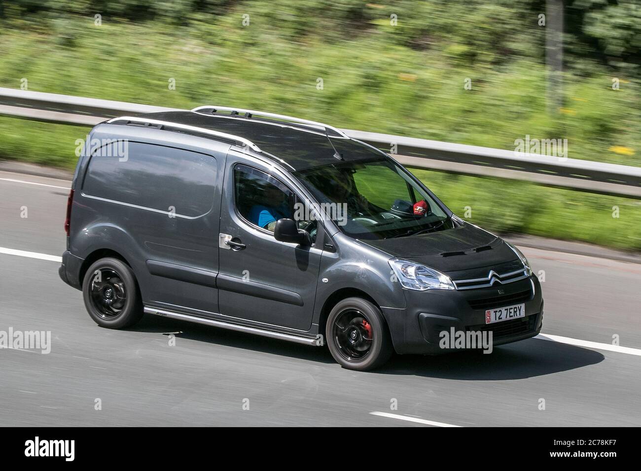 thumbnail image 2 of HT-ACCESSORIES Heavy Duty Grey Camo Van Seat Covers For Citroen Berlingo Enterprise – 2+1 Front Set 2 of 6
