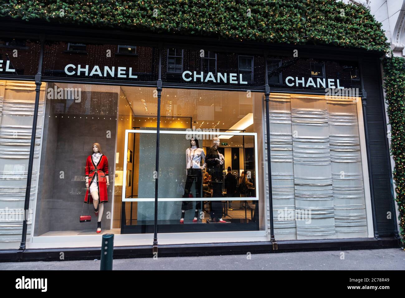 Dublin, Ireland - December 30, 2019: Facade of a Chanel clothing store with  people around in the center of Dublin, Ireland Stock Photo - Alamy