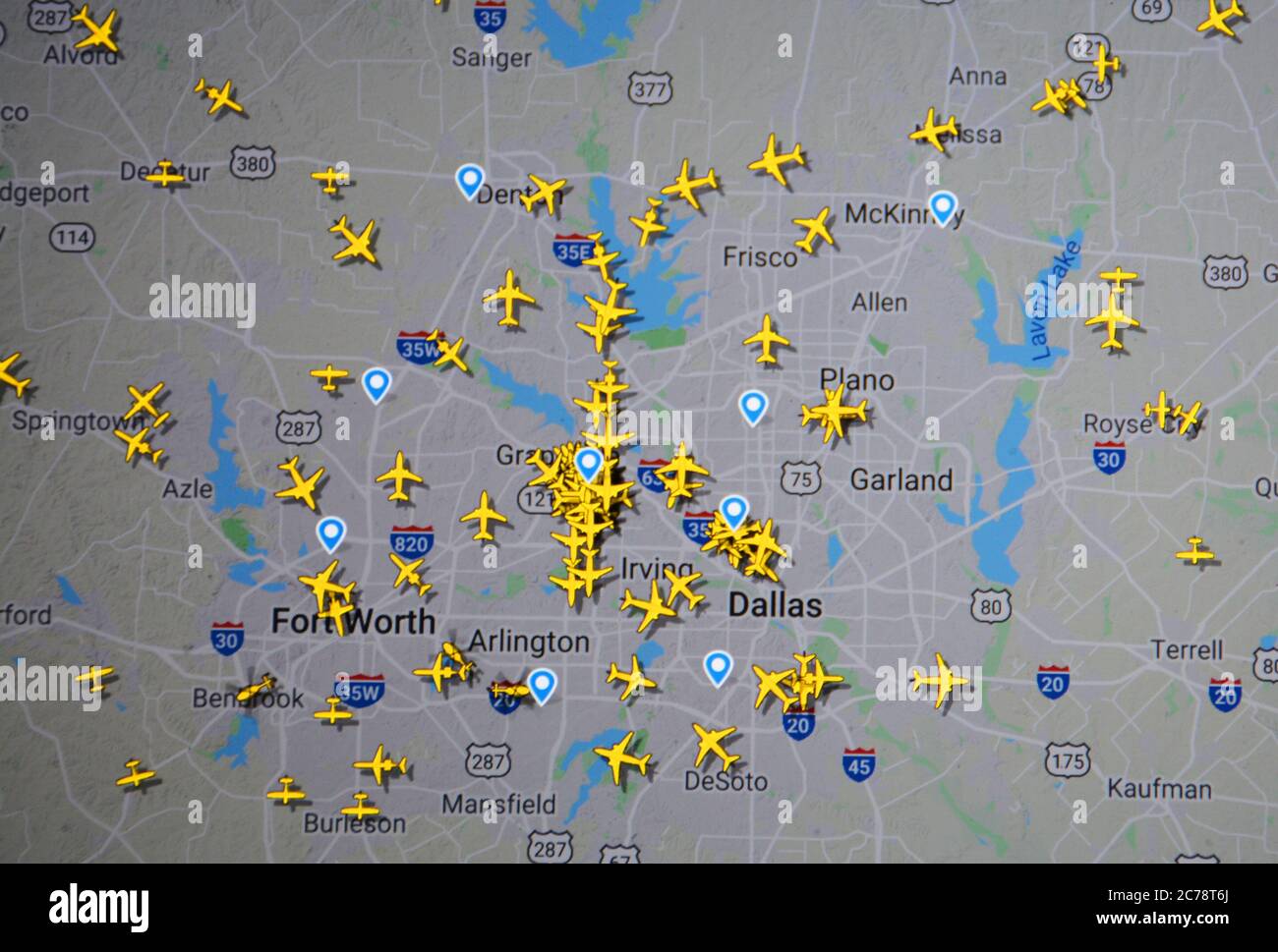 air traffic over Dallas aera, USA, (14 july 2020,UTC 22.01) on Internet with Flightradar 24 site, during the Coronavirus Pandemic period Stock Photo