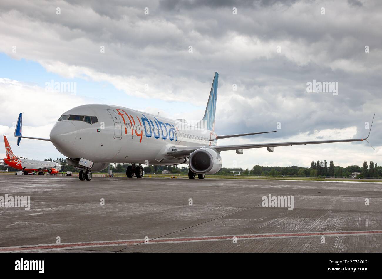 A6-FMX flydubai Boeing 737-8 MAX Photo by WalAndPl