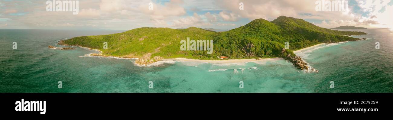 Aerial view of tropical island hi-res stock photography and images - Alamy