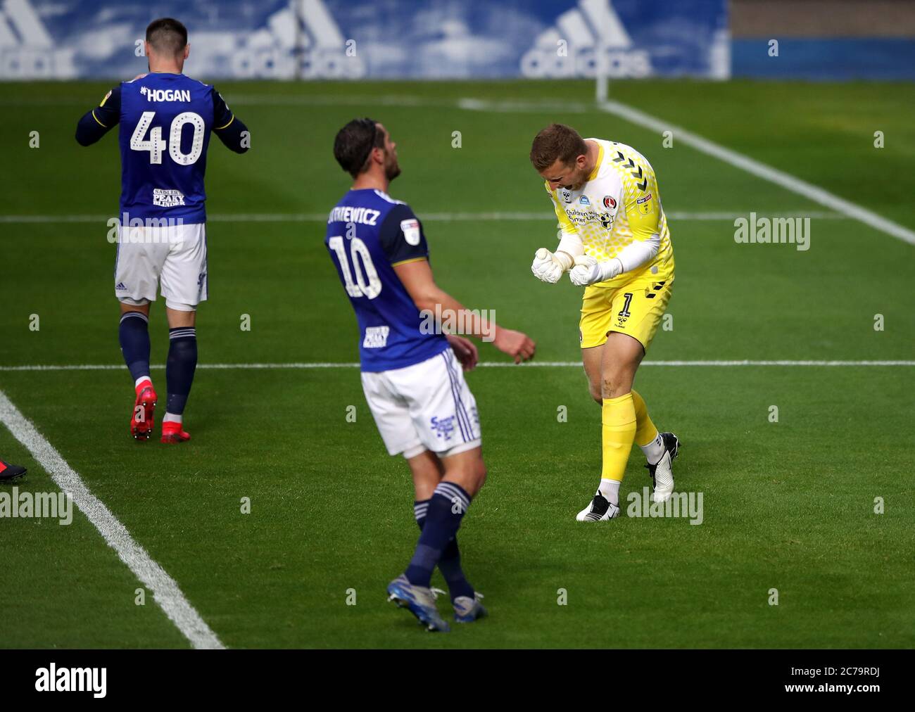 Charlton Athletic goalkeeper Dillon Phillips celebrates after saving a penalty from Birmingham City's Scott Hogan (left) during the Sky Bet Championship match at St Andrew's Trillion Trophy Stadium, Birmingham. Stock Photo
