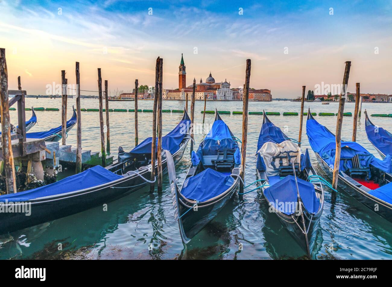 Gondolas in venice san hi-res stock photography and images - Alamy