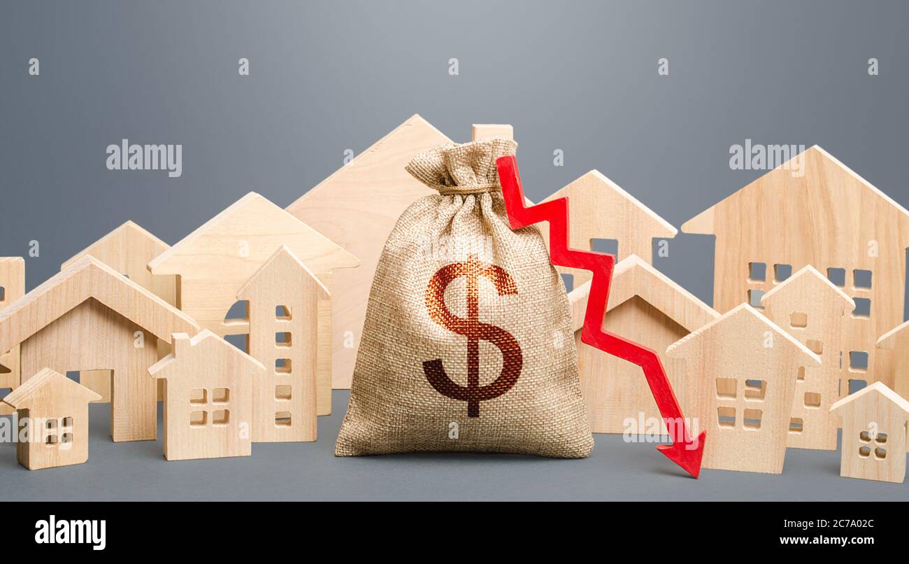 Low dollar value decline hi-res stock photography and images - Alamy