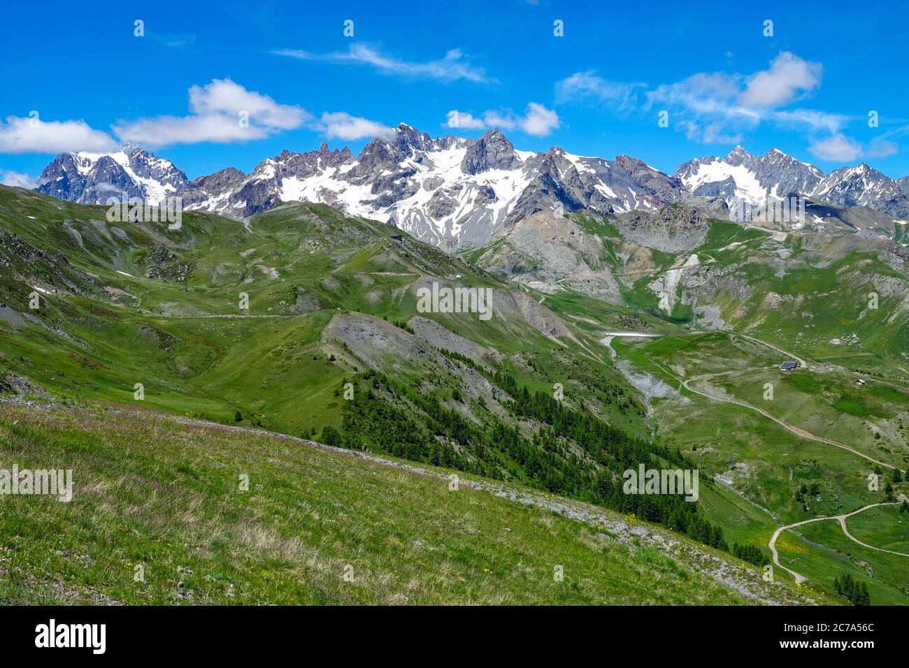 Ratier Cable Car Cable Car And Serre Chevalier Ski Domain In Summer Above Briancon Stock Photo Alamy Ratier Cable Car Cable Car And Serre Chevalier Ski Domain In Summer Above Briancon Stock Photo Alamy