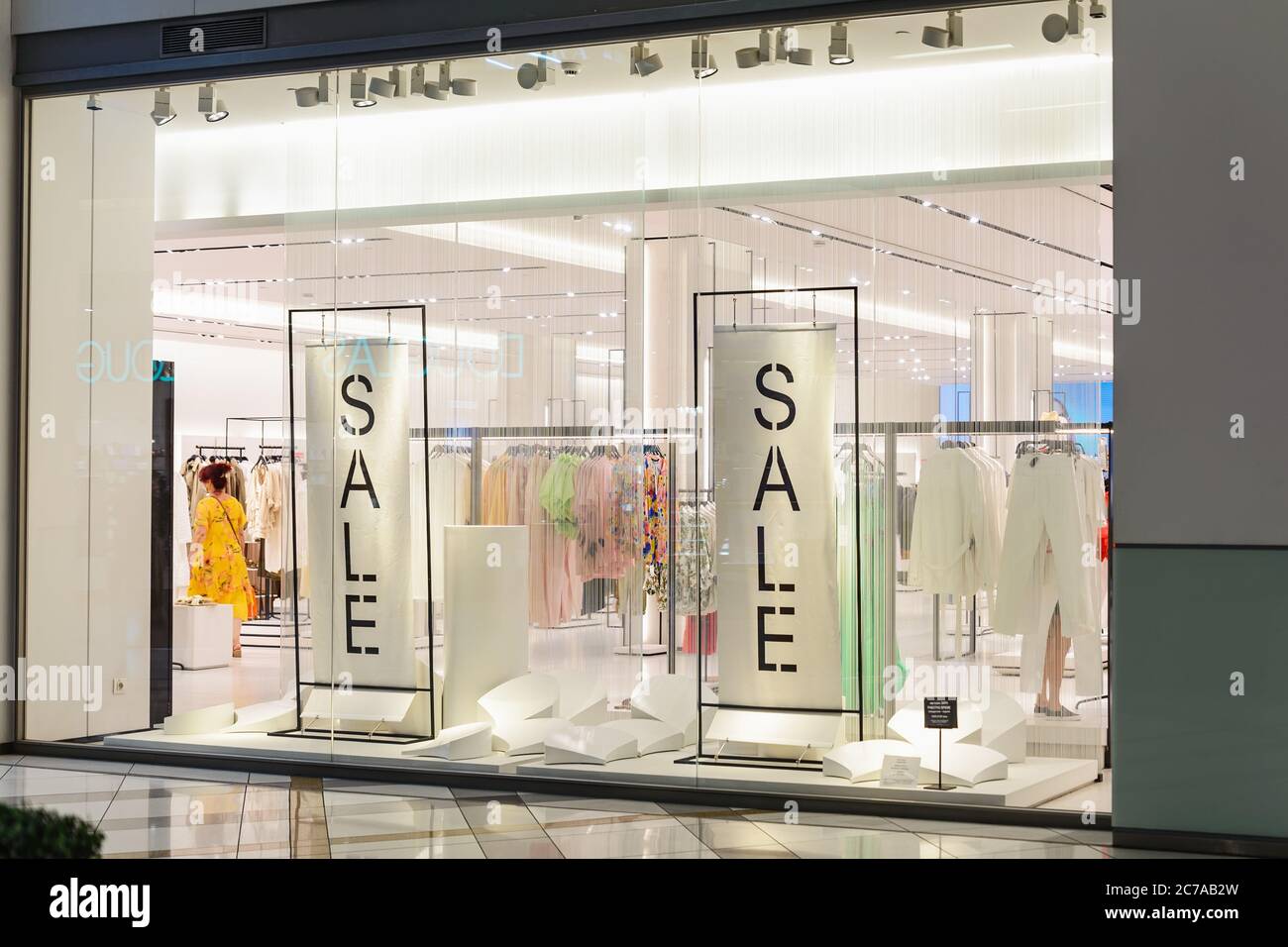 Varna, Bulgaria, July 11, 2020. Showcase of Zara store with signage Sale in  the Grand Mall. Bright interior with fashionable summer clothes collection  Stock Photo - Alamy