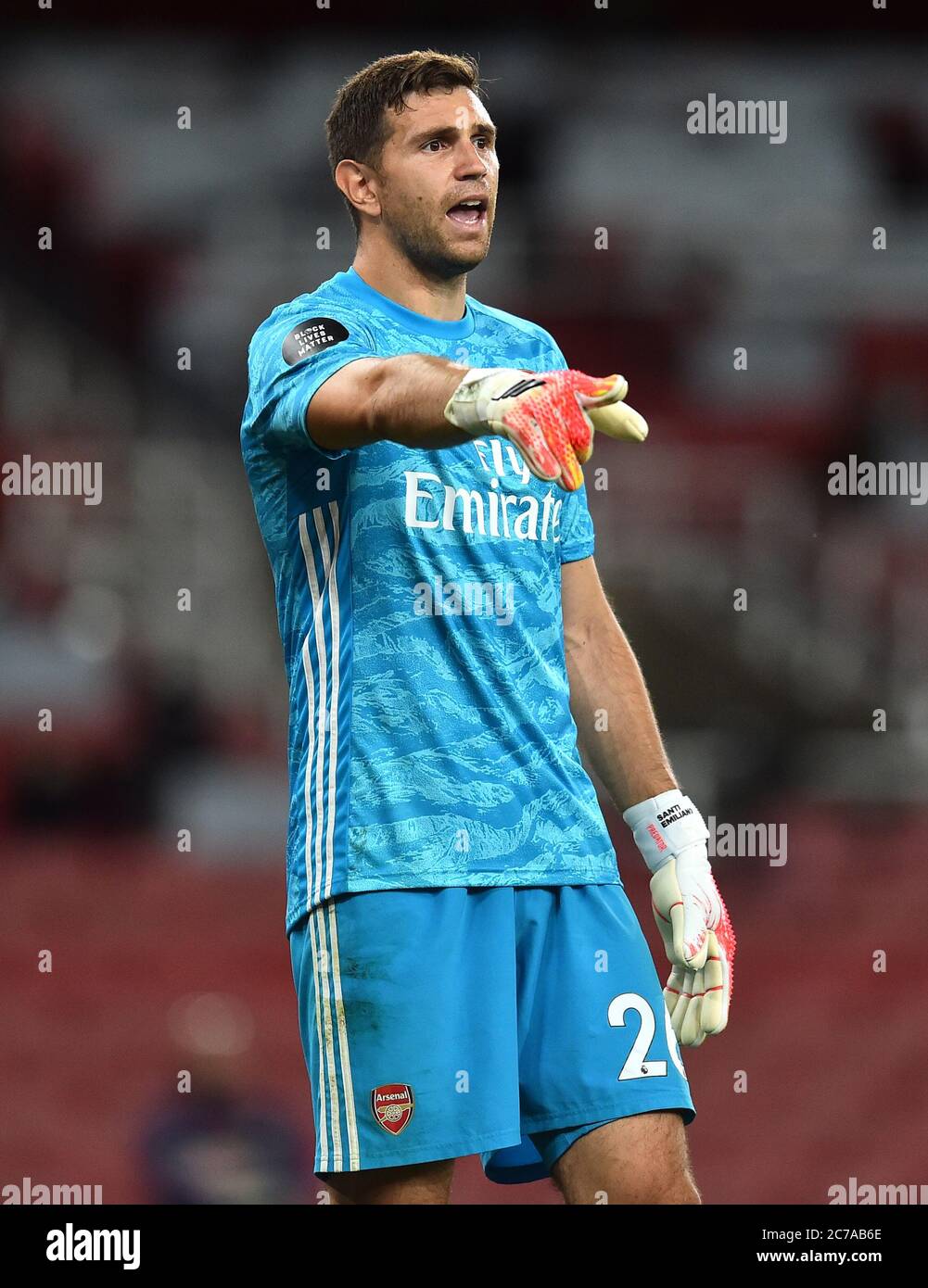 arsenal-goalkeeper-emiliano-martinez-during-the-premier-league-match-at