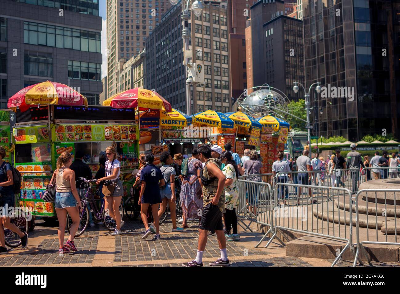 Street vendors manhattan new york hi-res stock photography and images ...