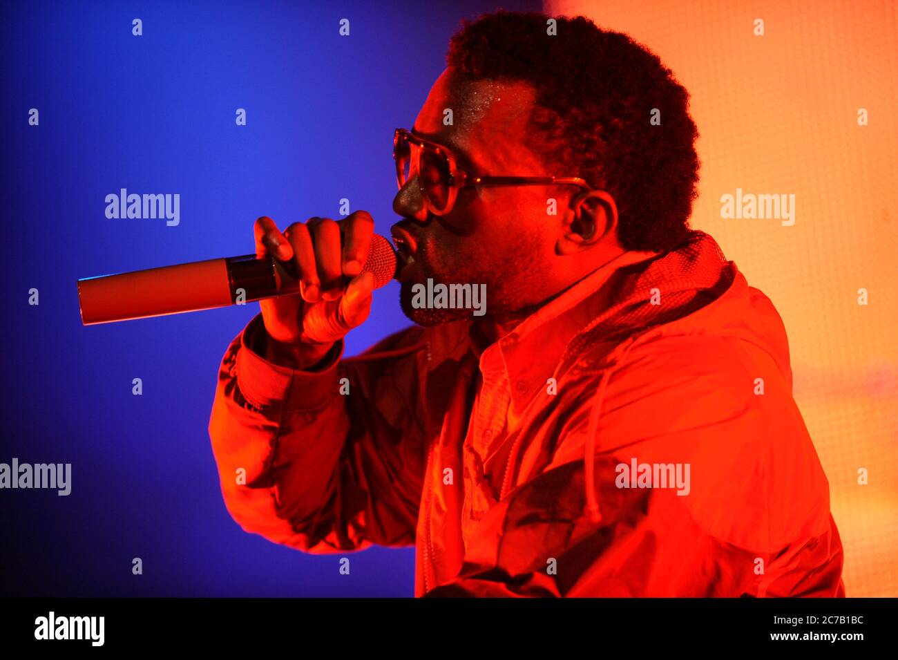 Producer/Rap Superstar Kanye West performs at the 2008 Power 106 Cali ...