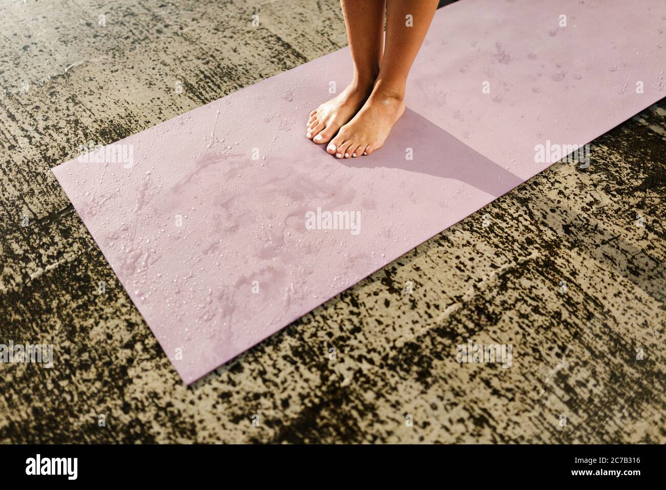 Wet yoga hires stock photography and images Alamy