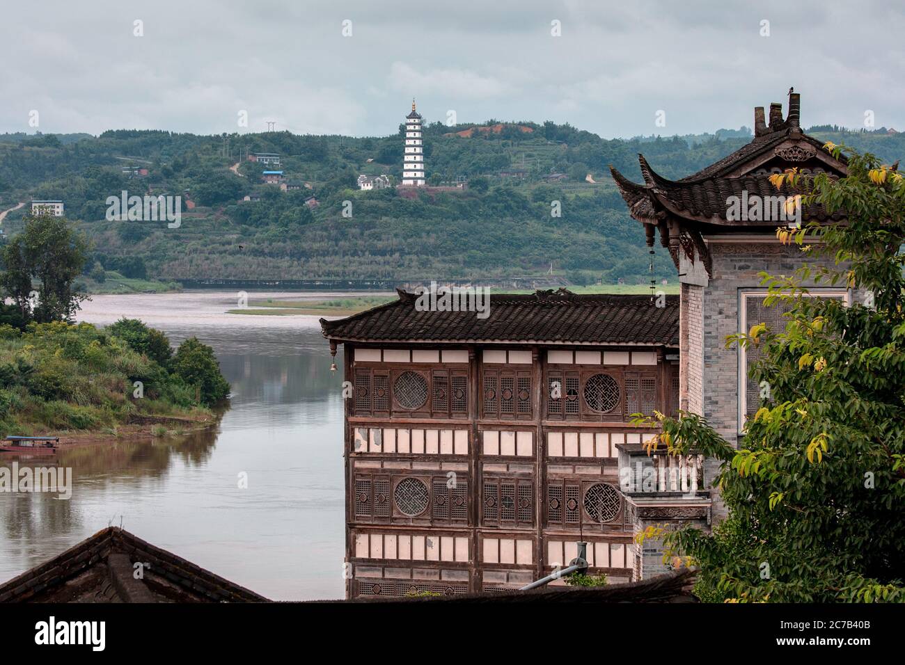 Chongqing, Chongqing, China. 16th July, 2020. SichuanÃ¯Â¼Å'CHINA-On July 13, 2020, The ancient town of Anju in Tongliang, Chongqing, one of the four ancient cities in China, is a place of nostalgia. It is a thousand-year-old city with ''long cultural deposits, rich cultural relics and historic sites, and beautiful natural scenery''. It is known as a place where ''mountains can be seen, water can be seen and nostalgia can be remembered''.As one of the four ancient cities of China, langzhong City and Lijiang city, Anju Town has numerous scenic spots. Besides the famous eight scenes of anju, th Stock Photo