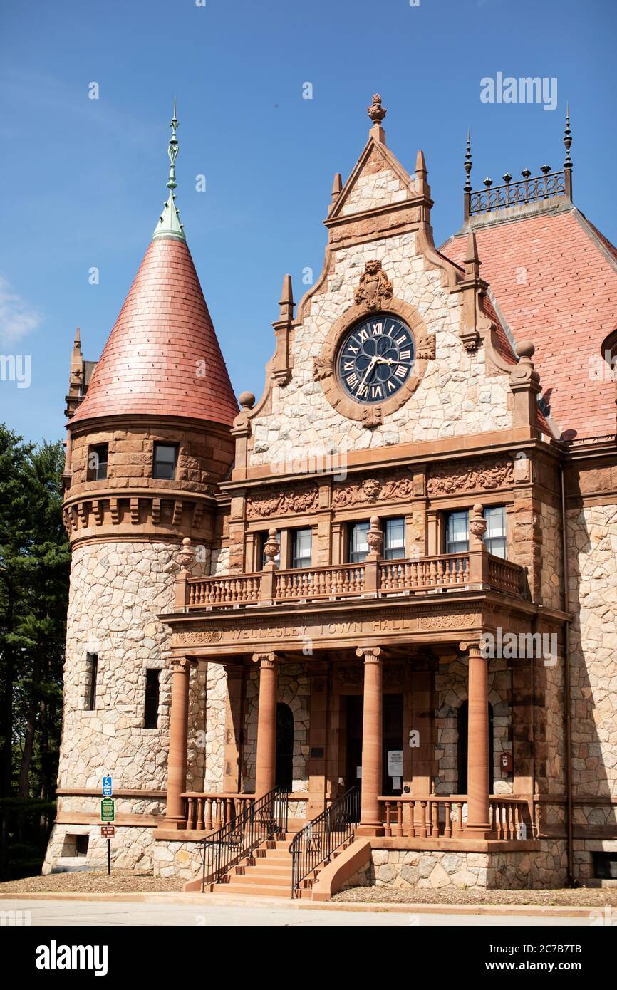 The town hall on Washington Street in Wellesley, Massachusetts, USA. The Victorian Romanesque stone building stands in Morton Park in the town center. Stock Photo