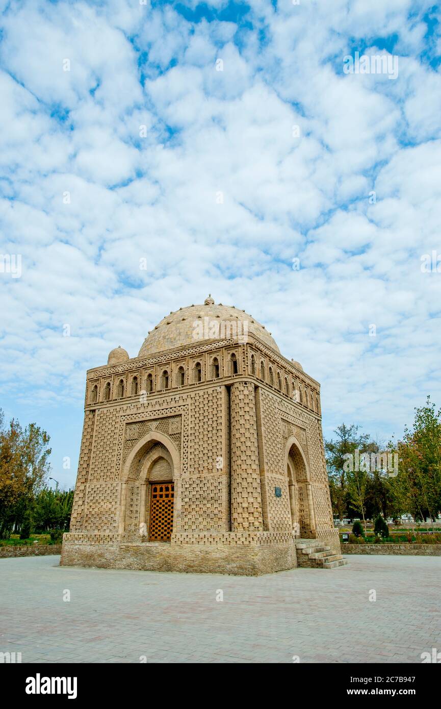 Mausoleum ismail samani hi-res stock photography and images - Alamy