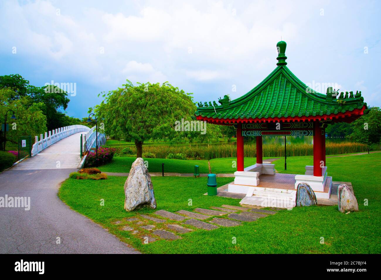 Japanese Garden Singapore City Stock Photo Alamy