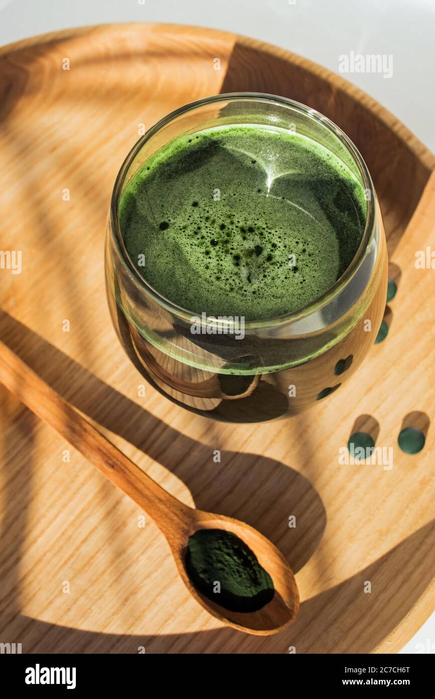 Spirulina or chlorella. Green food supplement Stock Photo Alamy