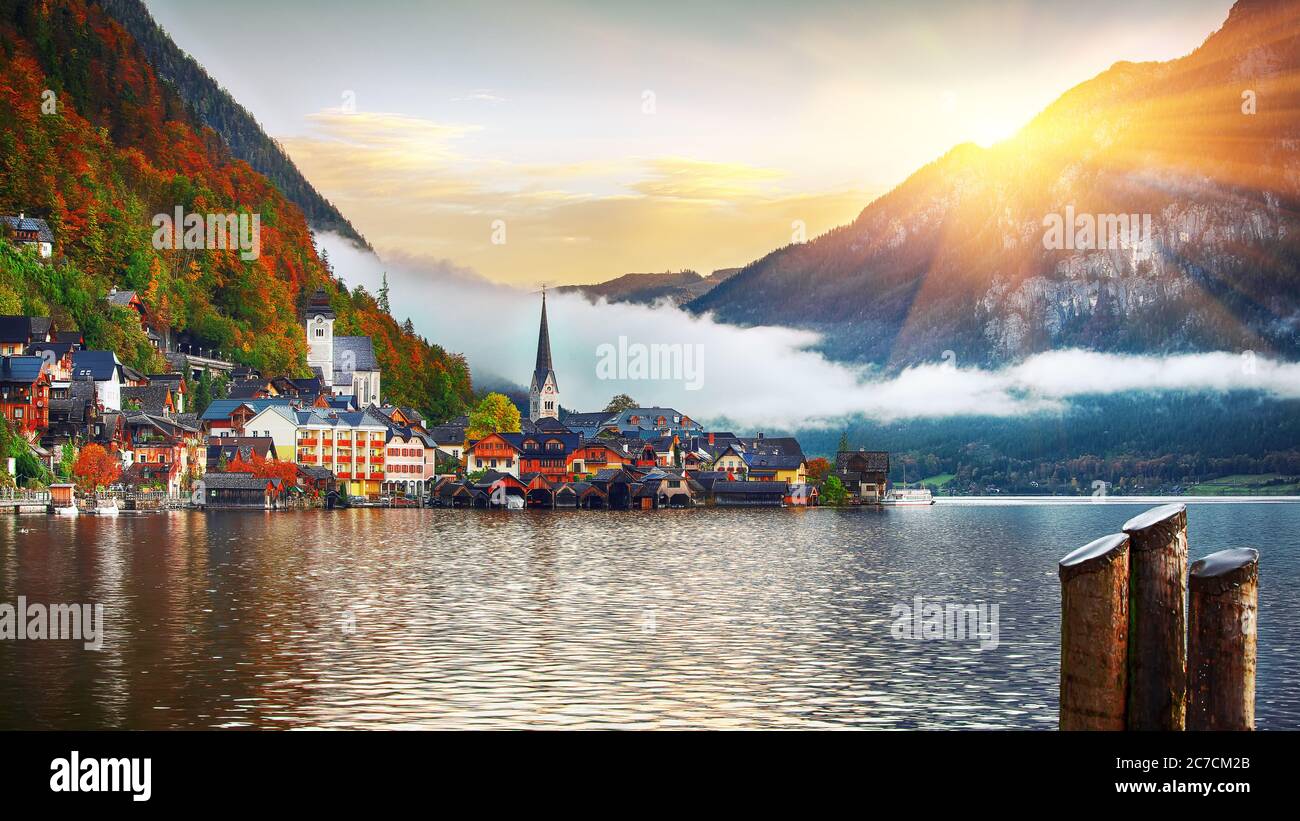 Scenic view of famous Hallstatt mountain village with Hallstatter lake ...