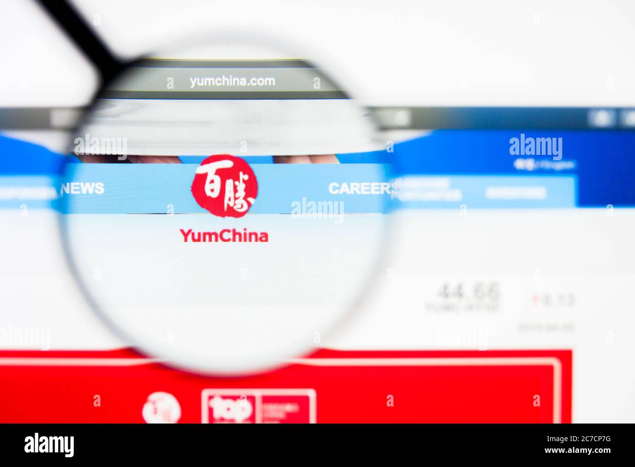 Los Angeles, California, USA - 8 April 2019: Illustrative Editorial of Yum China Holdings website homepage. Yum China Holdings logo visible on display Stock Photo