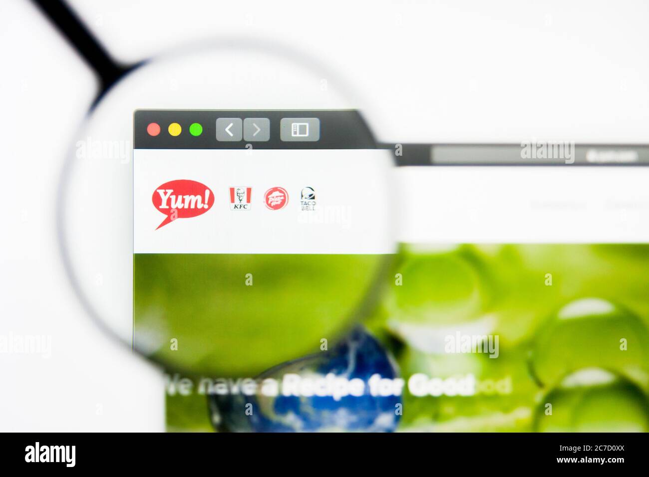 Los Angeles, California, USA - 8 April 2019: Illustrative Editorial of Yum Brands website homepage. Yum Brands logo visible on display screen. Stock Photo