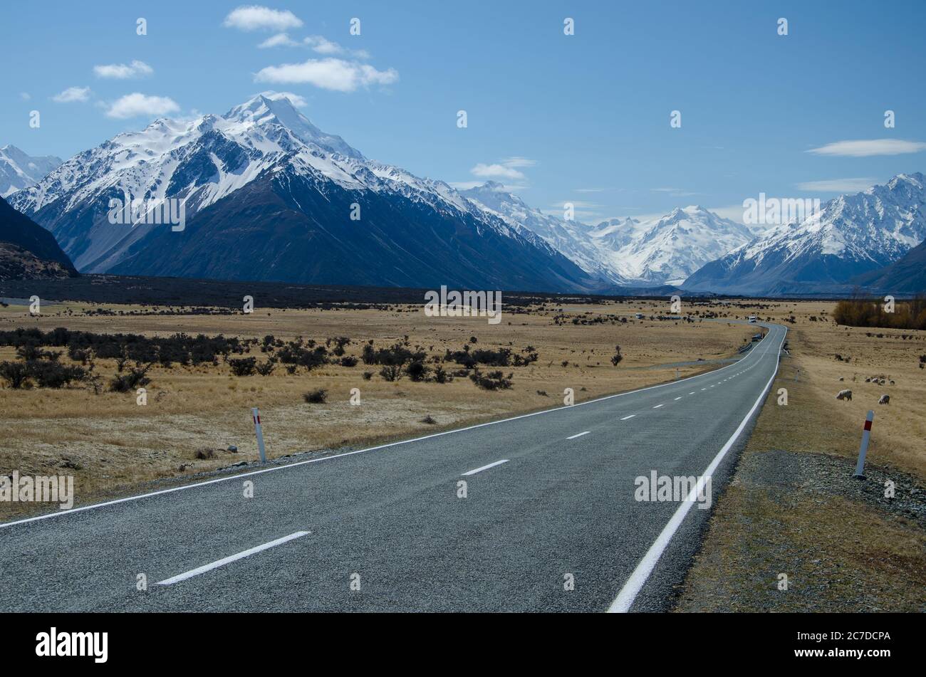 Road to the Mount Cook, South Island, New Zealand, Mount Cook National Park Stock Photo
