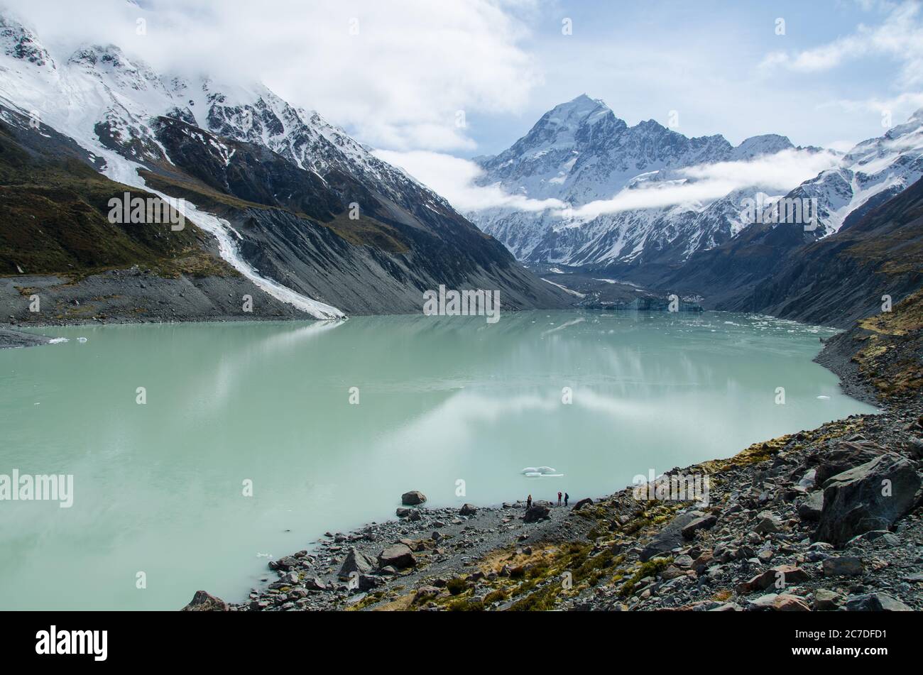 Hooker Lake with snow covered Mount Cook in the background, South Island, New Zealand Stock Photo